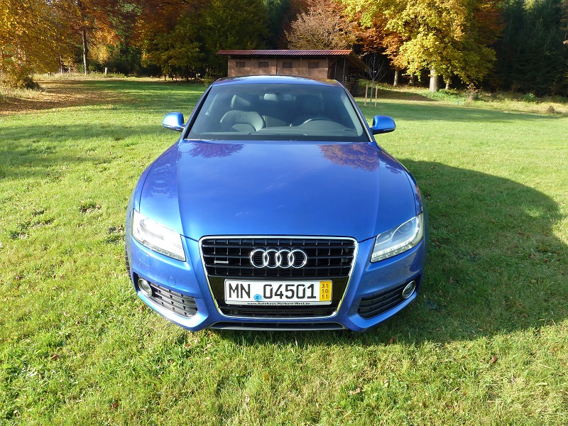 Audi A5 Coupé 3.0 TDI quattro tiptronic in Sepangblau